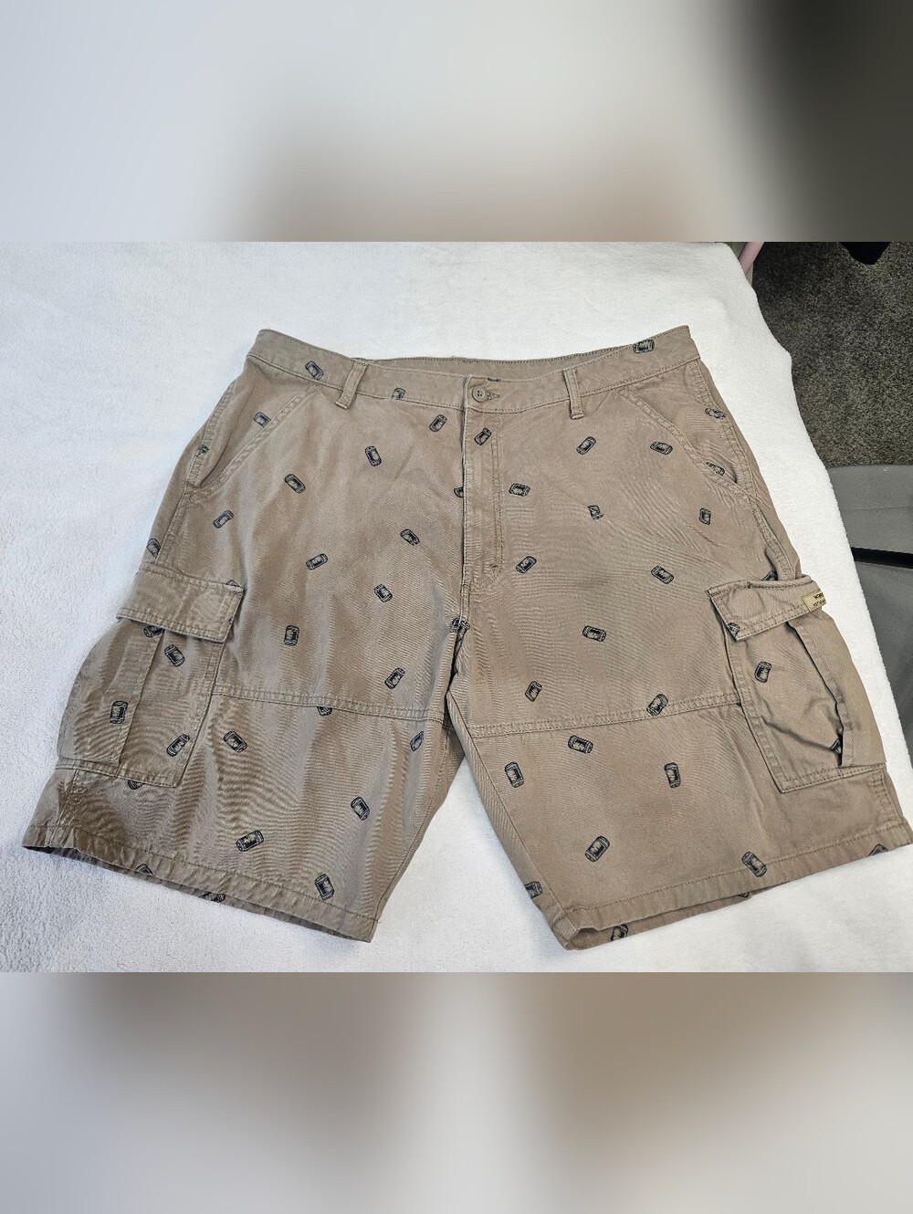 Wrangler Men's Beer Can Print Cargo Shorts Khaki 100% Cotton Relaxed Fit Size 40
